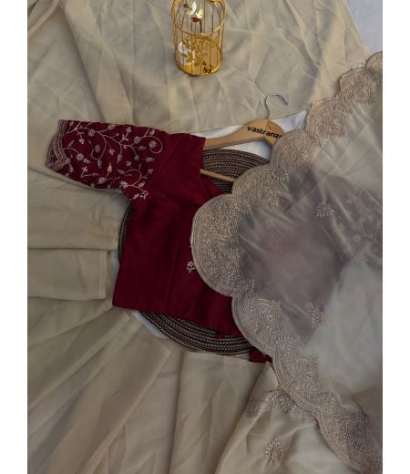 DB559 Beautiful Soft Georgette Multi Embroidery Work Celebrity Inspired Sarees.(Blouse Unstitched)