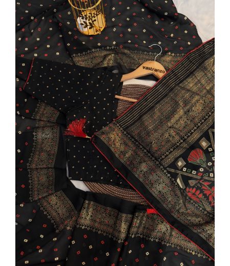 DB584 Beautiful Soft Bamber Viscose Georgette Bandhani Foil Printed Celebrity Inspired Sarees.(Blouse Unstitched)