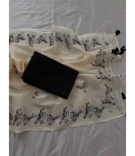 DB676 Beautiful Soft Linen Kalamkari Printed Celebrity Inspired Saree.(Blouse Unstitched)