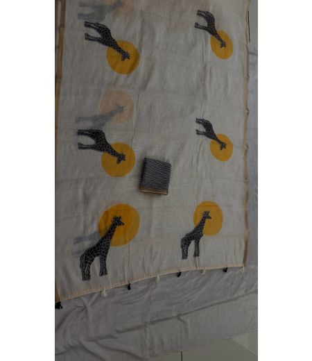 DB648 Beautiful Soft Linen Digital Printed Celebrity Inspired Sarees.