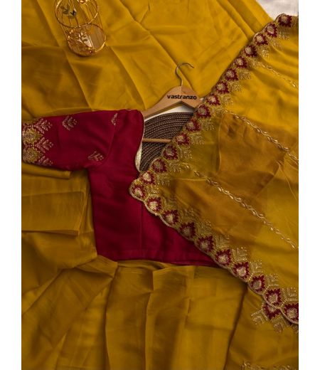 DB306 Beautiful Soft Star Georgette Celebrity Inspired Saree.(Blouse Unstitched)