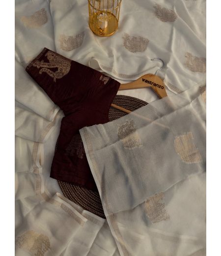 DB326 Beautiful Soft Viscose Jacquard Weaving Celebrity Inspired Saree.(Blouse Unstitched)