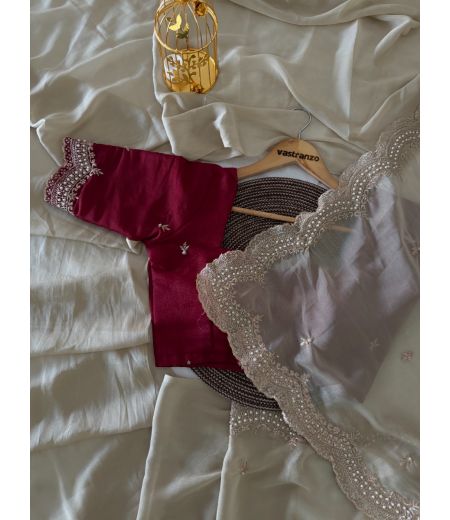 DB320 Beautiful Soft Georgette Multi Embroidery Work Celebrity Inspired Saree.(Blouse Unstitched)