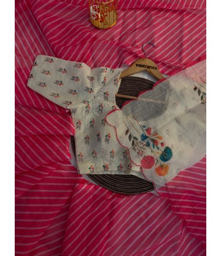 DB348 Beautiful Soft Linen Digital Printed Zari Work Celebrity Inspired Sarees.(Blouse Unstitched)