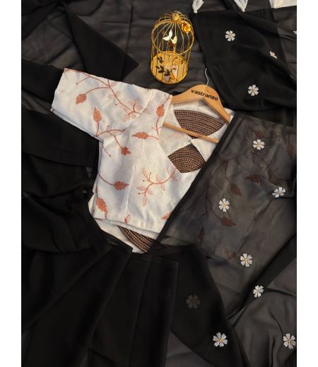 DB358 Beautiful Soft Georgette Embroidary Thread Work Celebrity Inspired Sarees.(Blouse Unstitched)