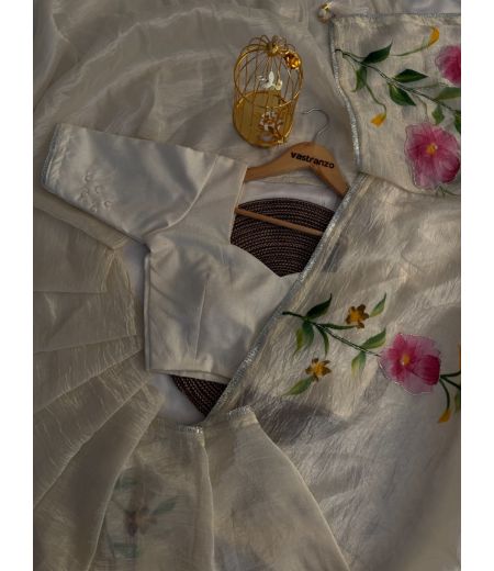 DB357 Beautiful Soft Candy Crush Silk Handbrush Painted Handwork Saree.(Blouse Unstitched)