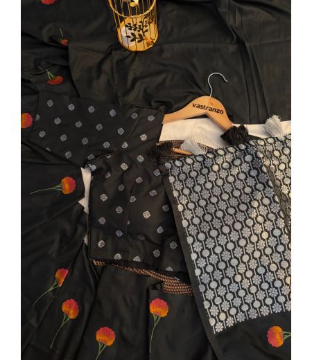 DB377  Beautiful Soft Silk Zari Weaving Celebrity Inspired Sarees.(Blouse Unstitched)