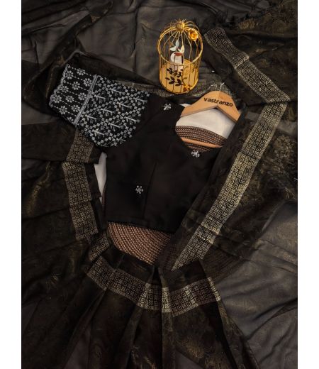 DB400 Beautiful Soft Georgette Smoke Work Celebrity Inspired Sarees.(Blouse Unstitched)