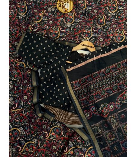 DB413 Beautiful Soft Mulmul Cotton Bandhani Printed Celebrity Inspired Sarees.(Blouse Unstitched)