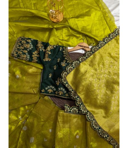 DB467 Beautiful Soft Silk Mina Zari Weaving Saree with Designer Stitched Blouse.