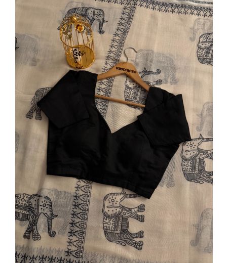 DB528 Beautiful Soft Linen Kalamkari Printed Celebrity Inspired Saree.(Blouse Unstitched)