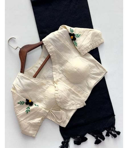 DB147 Cotton saree And Beautiful Heavy Cotton Apllic Blouse.