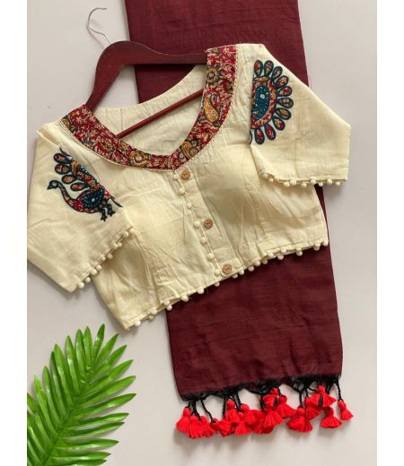 DB151 Cotton saree And Beautiful Heavy Cotton Apllic Blouse.