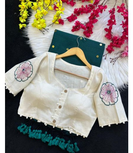 DB157 Cotton saree And Beautiful Heavy Cotton Apllic with Katha work Blouse.