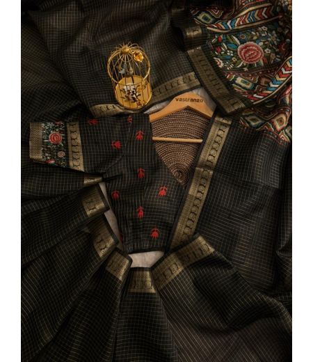 DB171 Beautiful Soft Dola Silk Zari Weaving Celebrity Inspired Saree.(Blouse Unstitched)