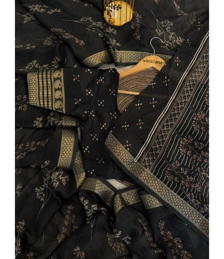 DB207 Beautiful Soft Marshmallow Silk Elegant Printed Sarees.(Blouse Unstitched)