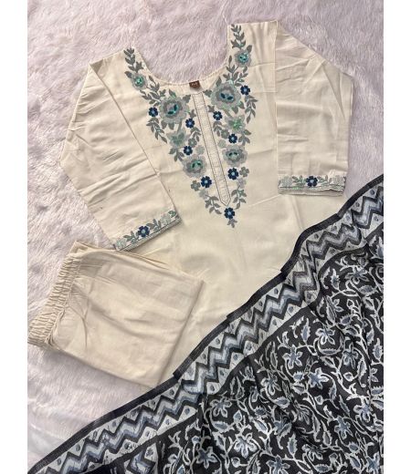 DB757 Beautiful Soft Handloom Cotton Embroidery Work Designer Kurti Sets.