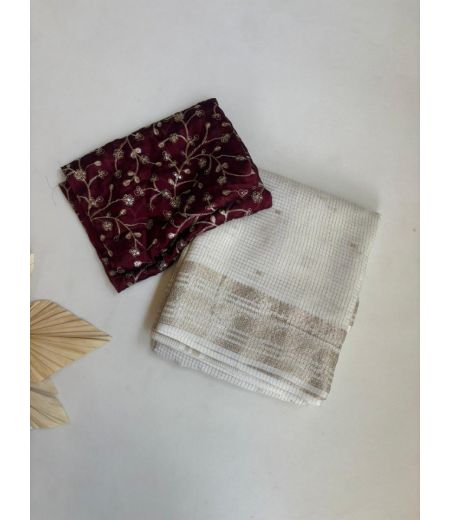 DB828 Beautiful Soft Viscose Russian Dola Silk Zari Chex Weaving Celebrity Inspired Saree.(Blouse Unstitched)