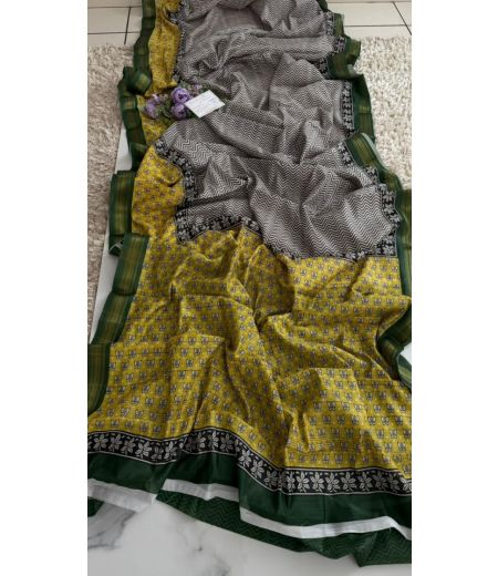 DB933  Beautiful Soft Chanderi Silk Saree with Zari Border.