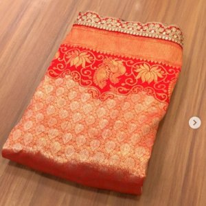 Beautiful Soft Kanjiviram Silk Gold Zari Weaving Sarees with Sequence Emboridary Work Lace Border.